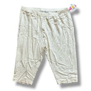 C.D. Daniels Beige Linen Pull On Capri Pants Women’s‎ Plus Size 3X NWT Summer